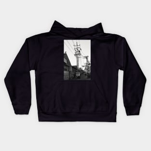 In Beijing's alleyway-under the wire Kids Hoodie